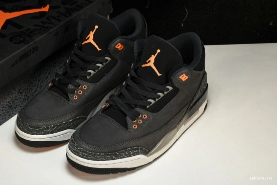 Rep EP (2023) Jordan CT8532-080 Fear Retro 3 CT8532-080 0216